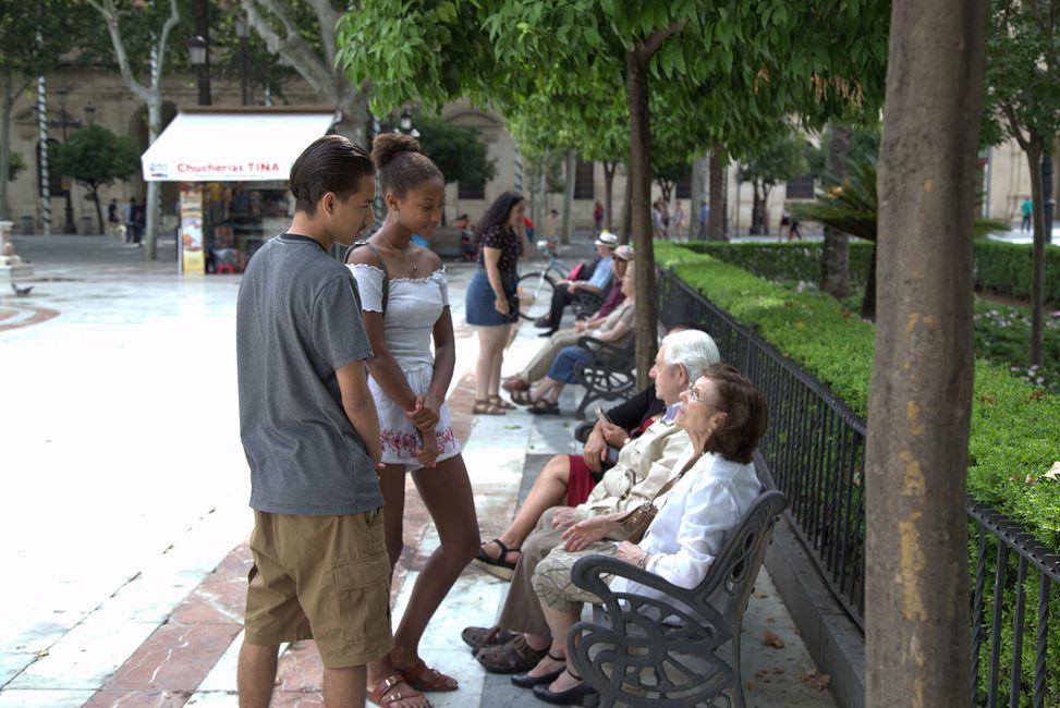 seville_spanish-students-at-park.jpg