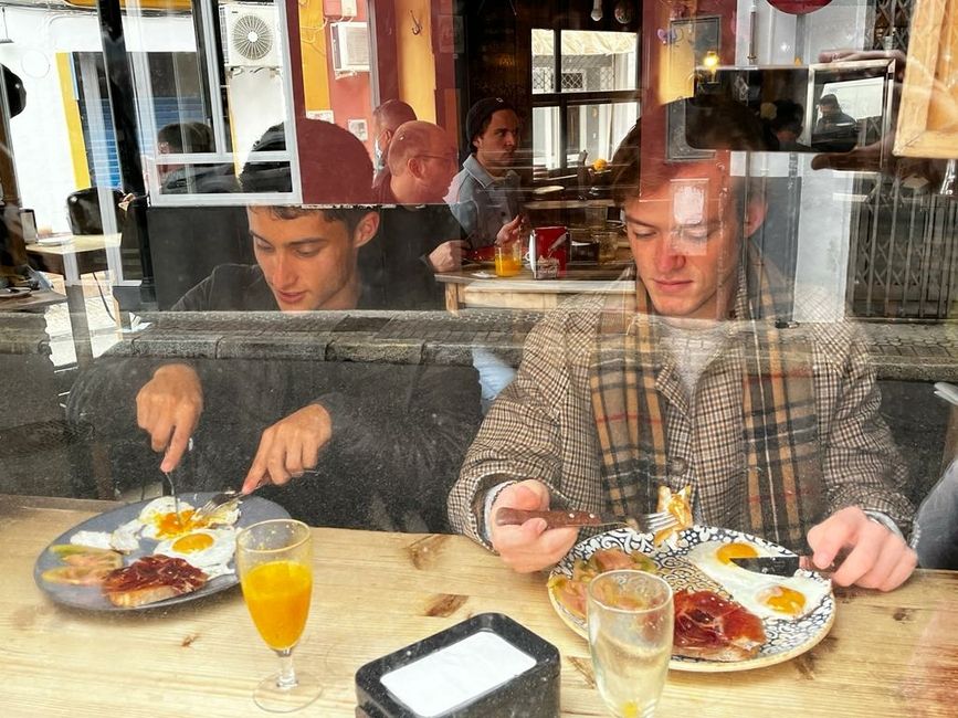 students abroad seville breakfast