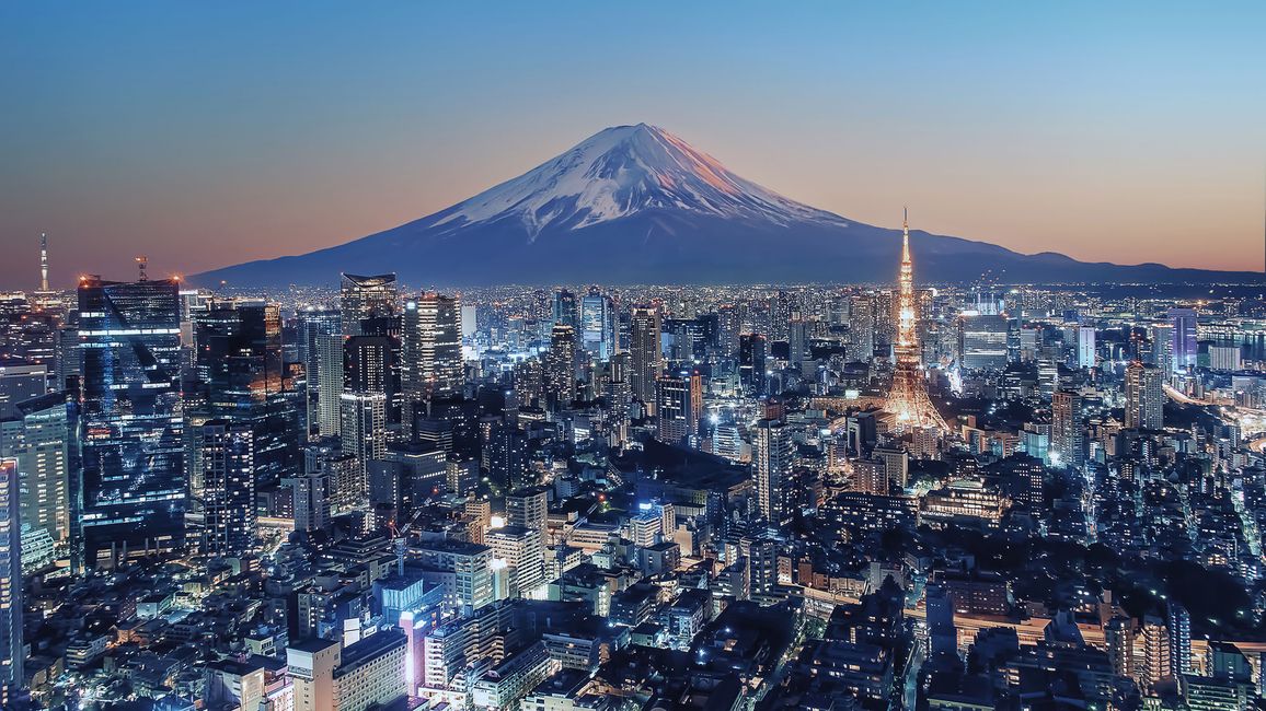 tokyo-dusk-lit-buildings-fuji.