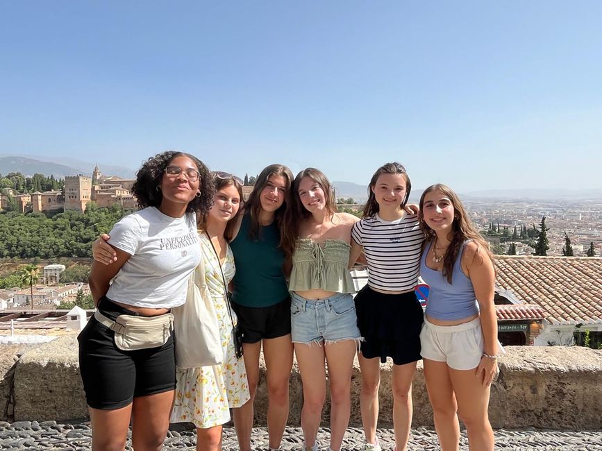 Students on program posing outside in Seville