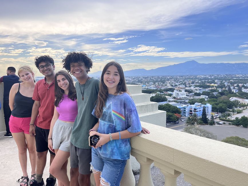 students-top-of-monument-in-santiago-dr.jpg