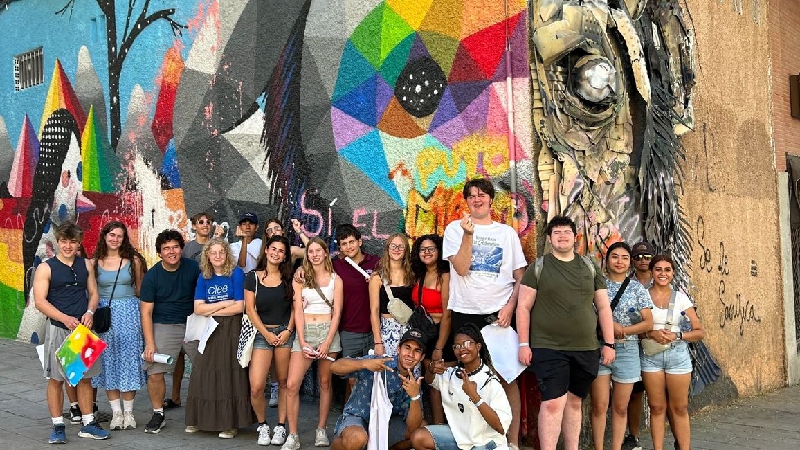 Street art tour in Madrid