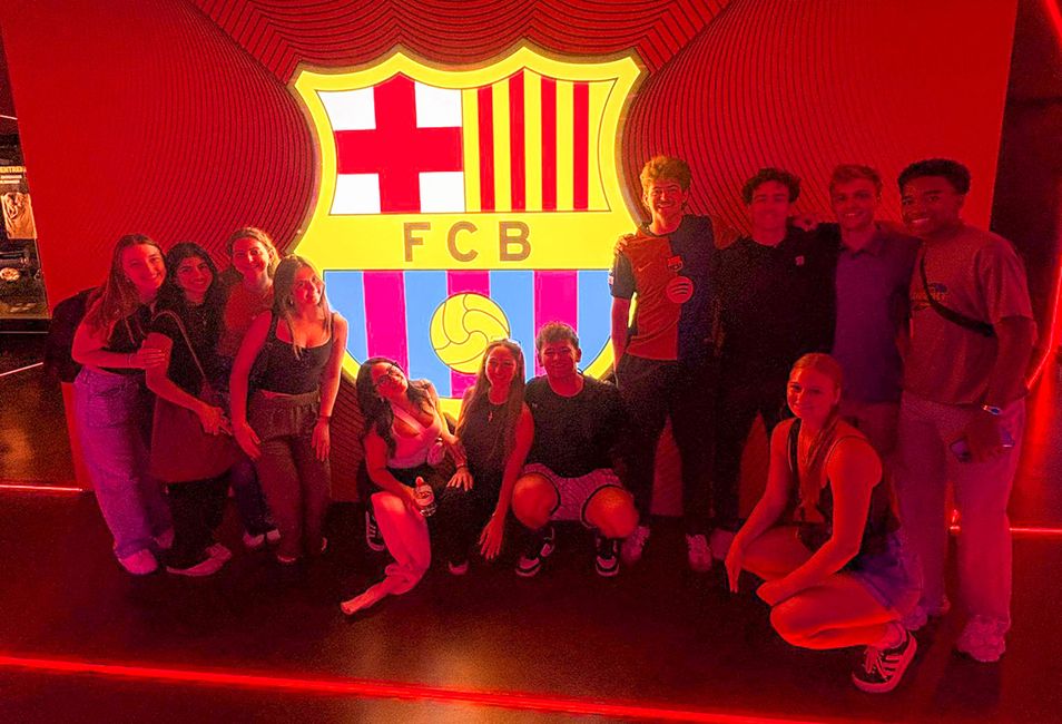 barcelona-summer-students-barca-museum-tour