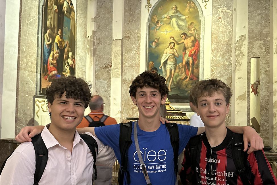 Mallorca students in cathedral