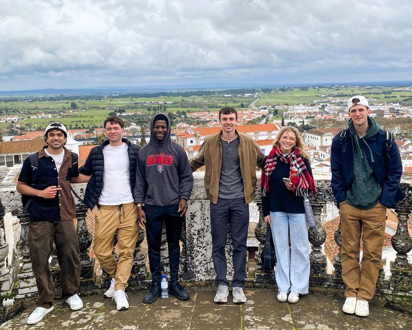 lisbon-diverse-student-group-overlooking-evora