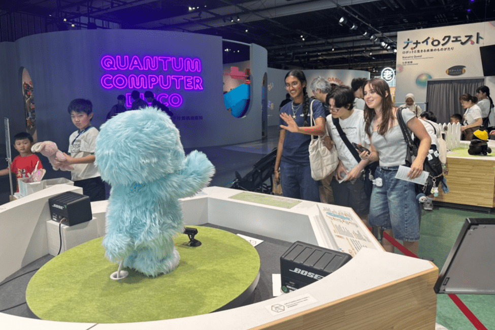 hssa-tokyo-students-with-robot.png