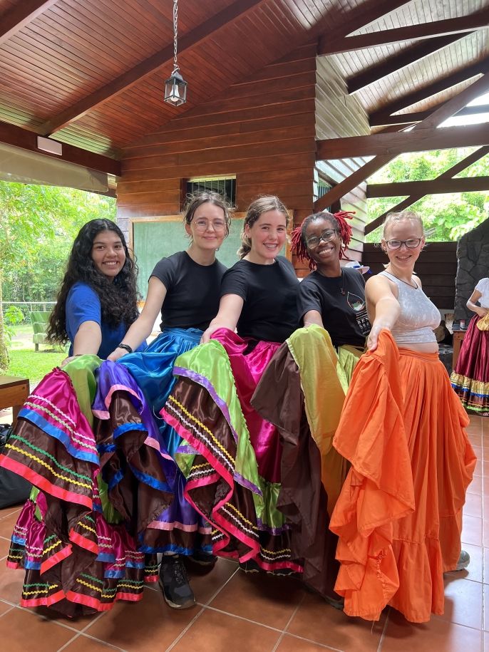 Folkloric dance class