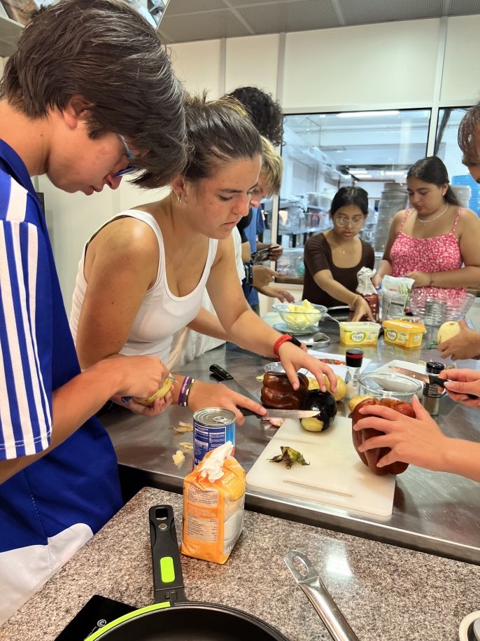 Nestor, Phoenix and others cooking!