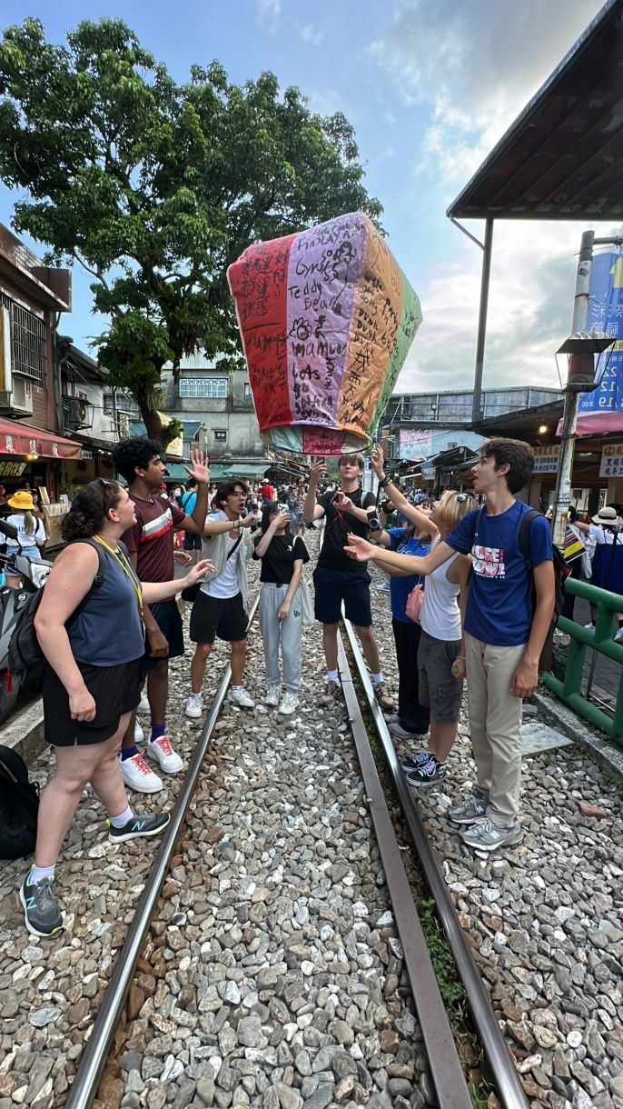 Shifen Station to release sky lanterns