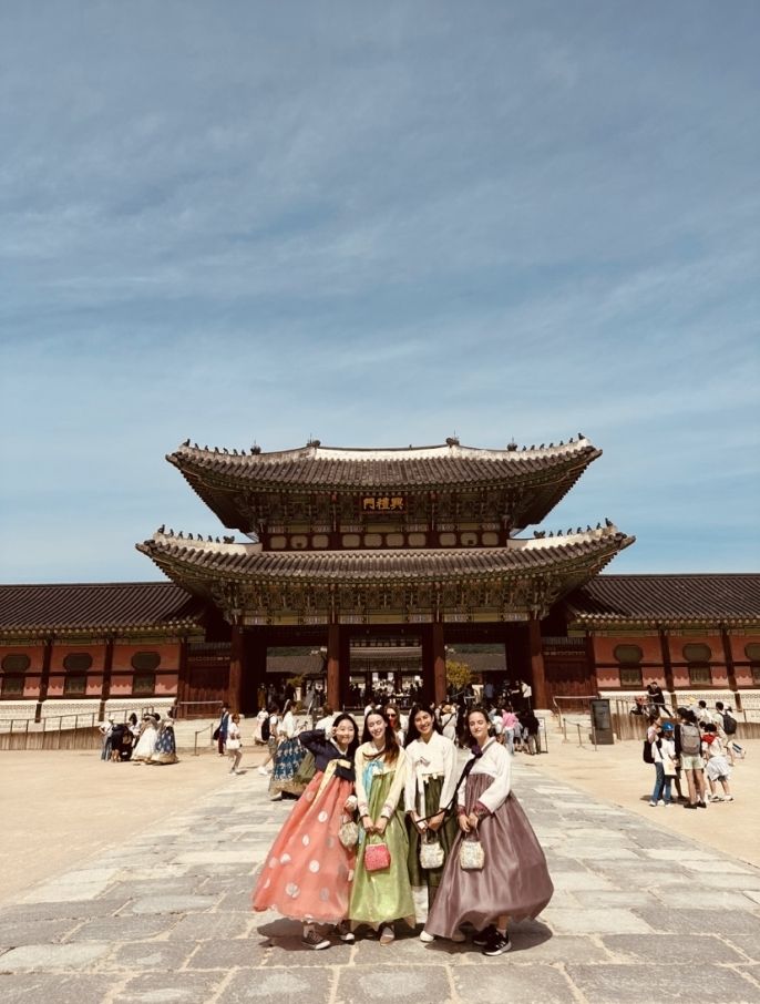 Our SeoulMates group at Gyeongbokgung Palace