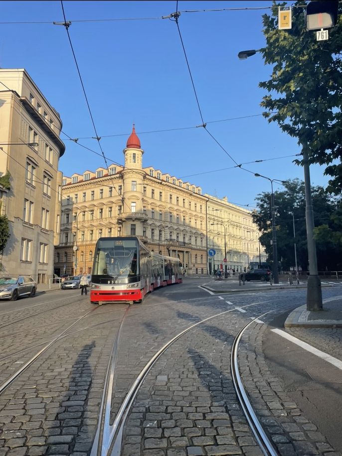 prague public transit bus electric