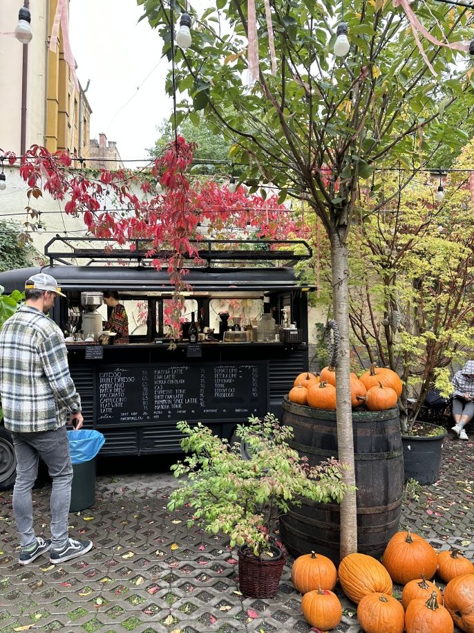 prague cafe cart