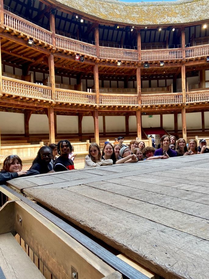 globe-theater-groundings.jpg