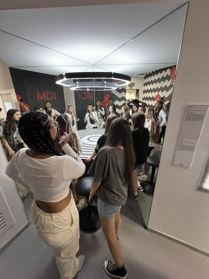 museum1.jpg