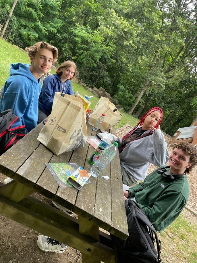 Lunch with friends 