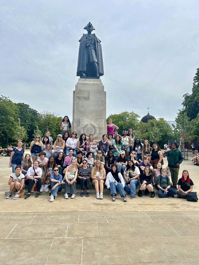Photo of CIEE students in Greenwich, London.