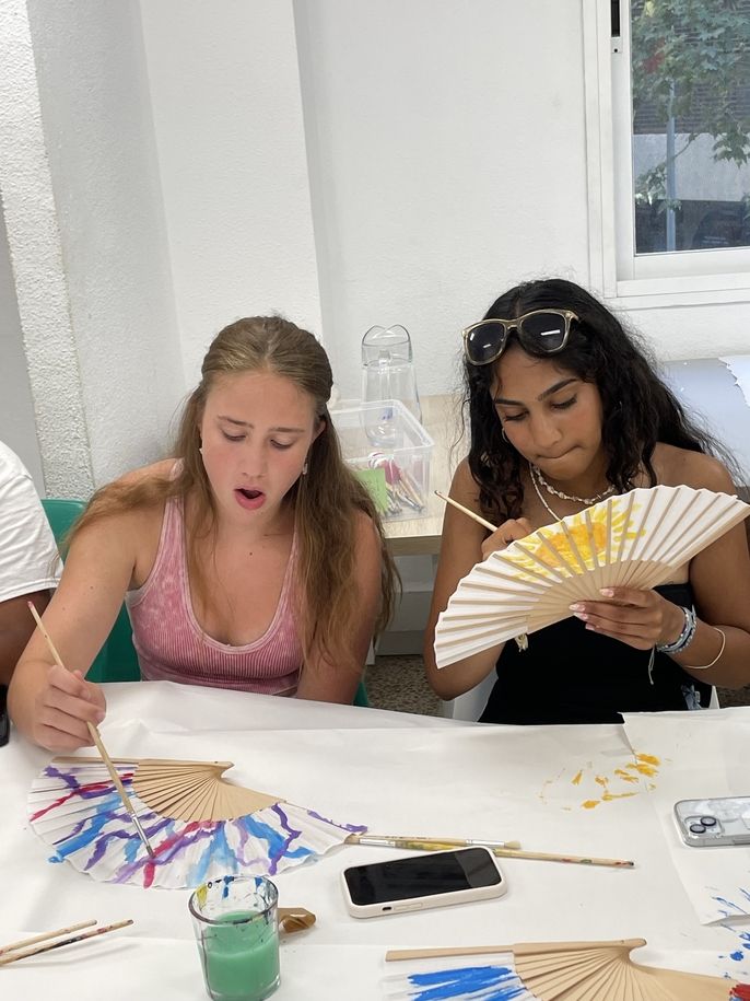 Working on our abanicos