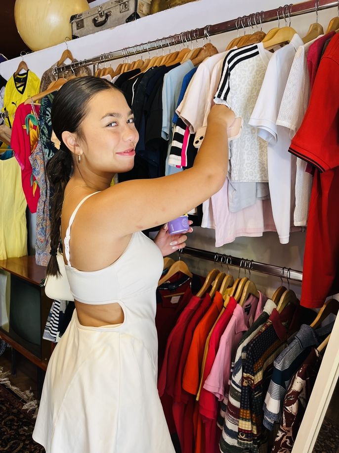 Kayla shopping 