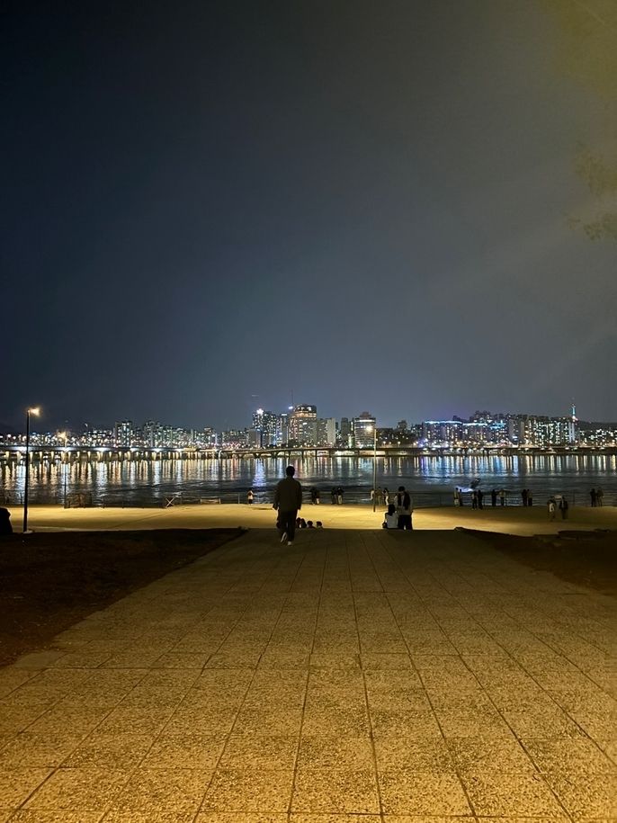 Night time river view 