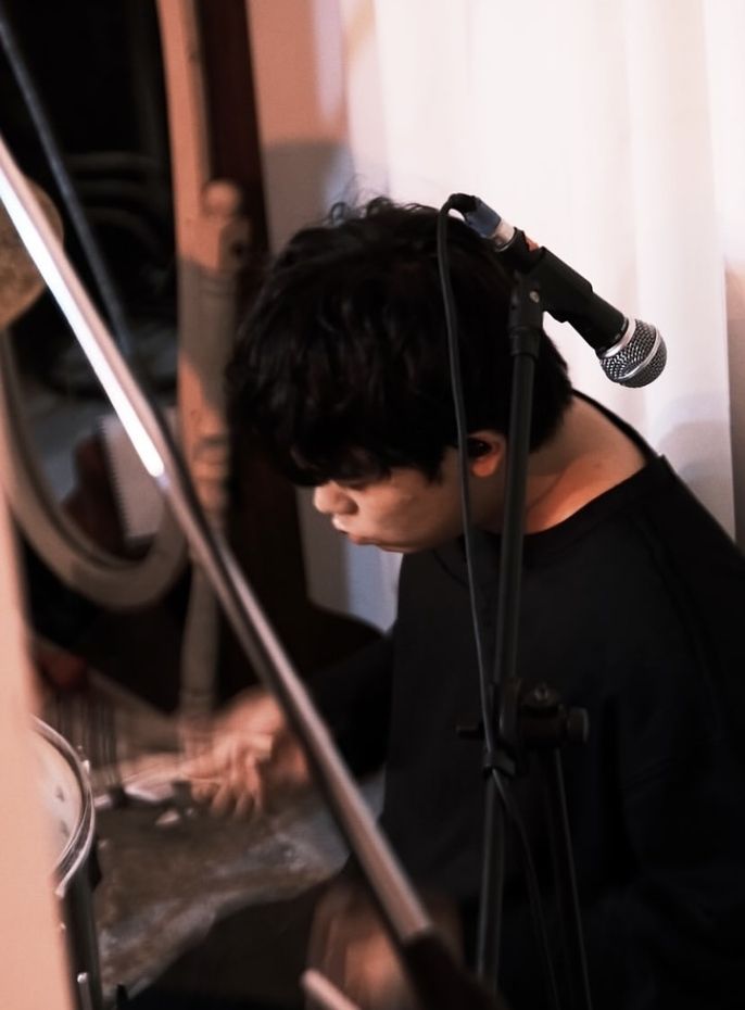 Kim Taek Min (drums)