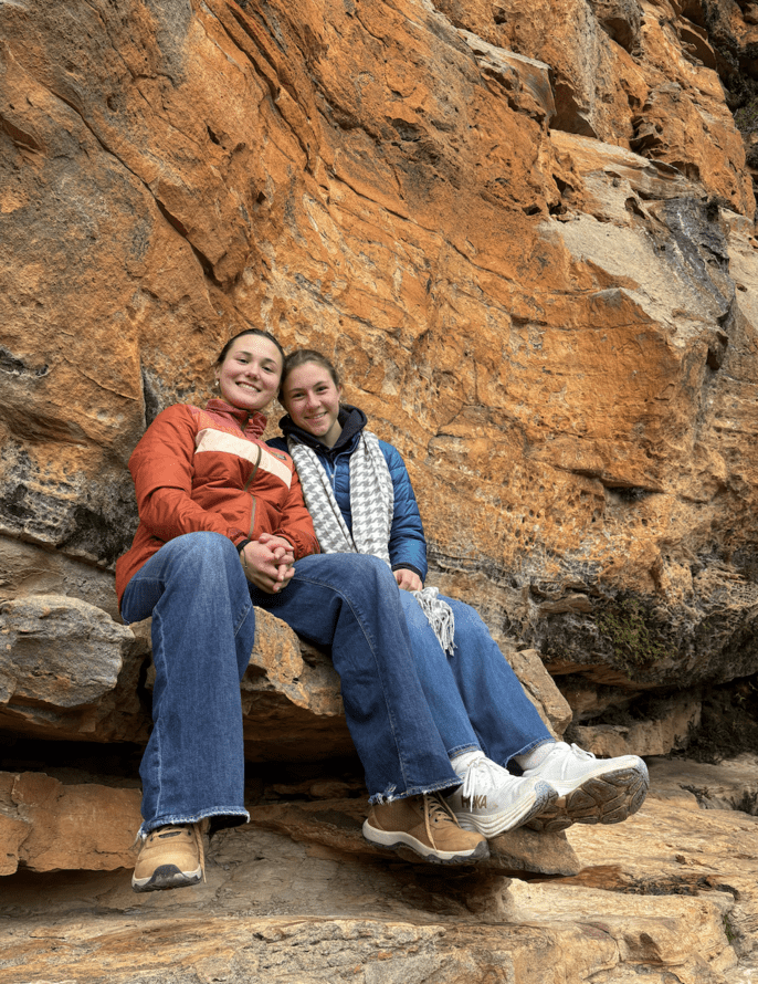 Friends in the Blue Mountains