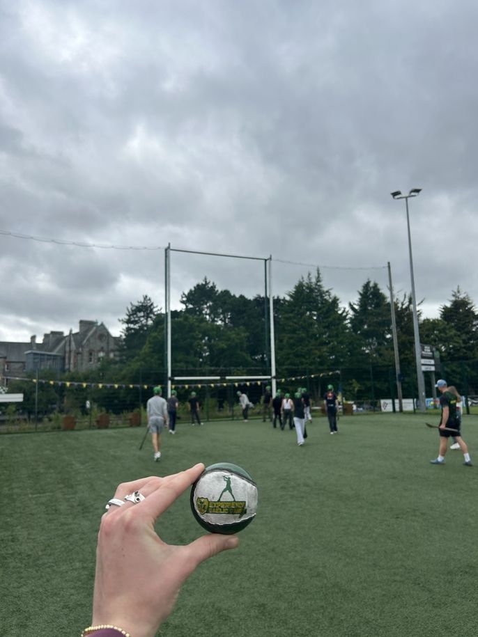 Hurling sliotar