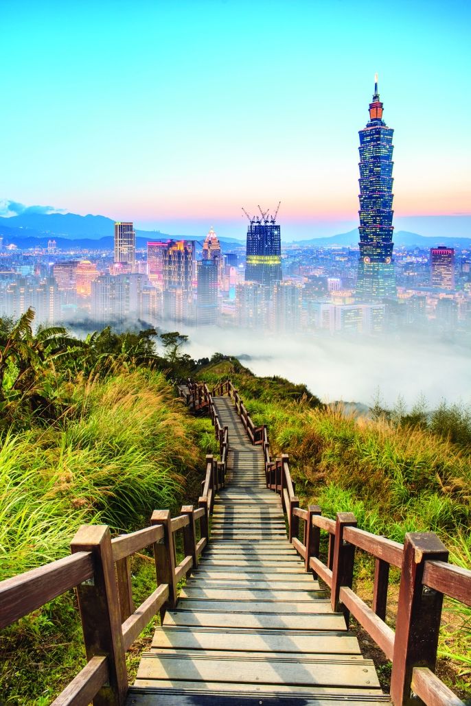 taipei walkway overlooking the city