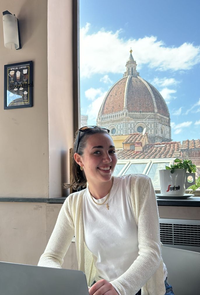 florence-italy-studying-at-biblioteca-della-oblate-rooftop-cafe-overlooking-the-duomo.jpg