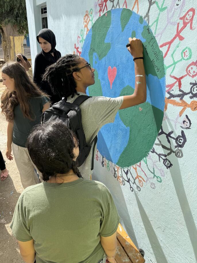 hssa-rabat-student-painting-mural.jpg