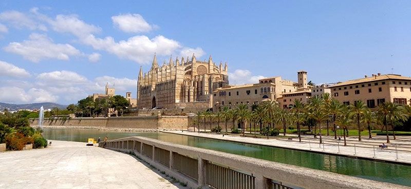 Main picture for Website Cathedral