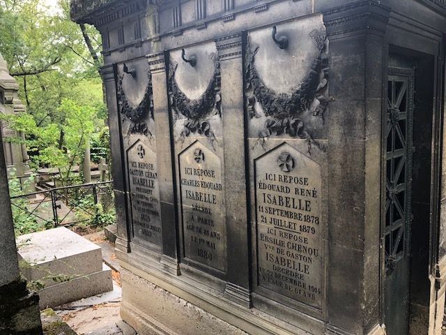Photo for blog post La Pâtisserie Française et Le Cimetière Père Lachaise