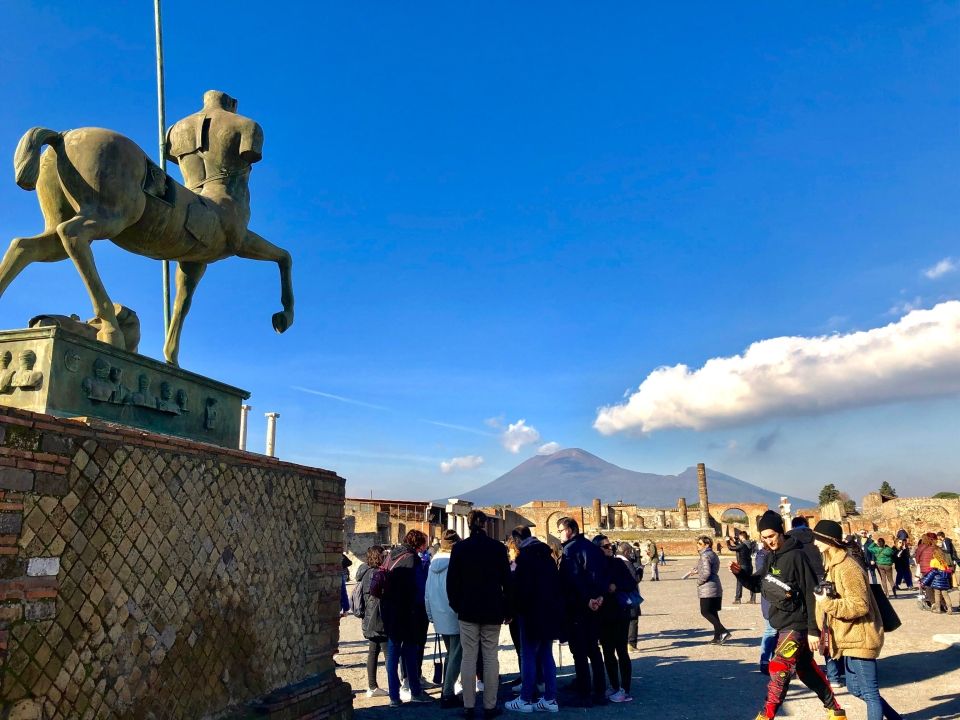 Photo for blog post Season’s Greetings from Italy Part 2: Napoli and Pompeii