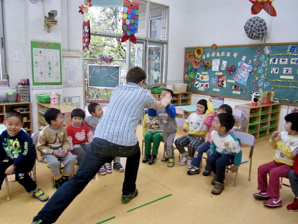 Photo for blog post 5 Benefits of a TEFL Practicum: Valuable Teaching Experience in the Classroom