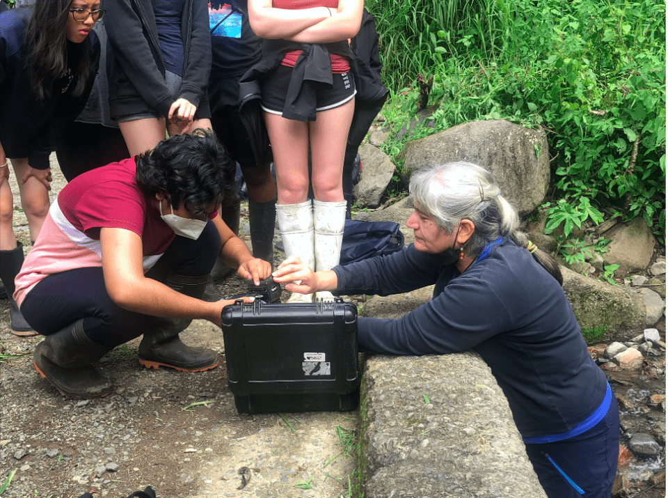 Photo for blog post Let´s get to work: Future scientists learning about invertebrates!