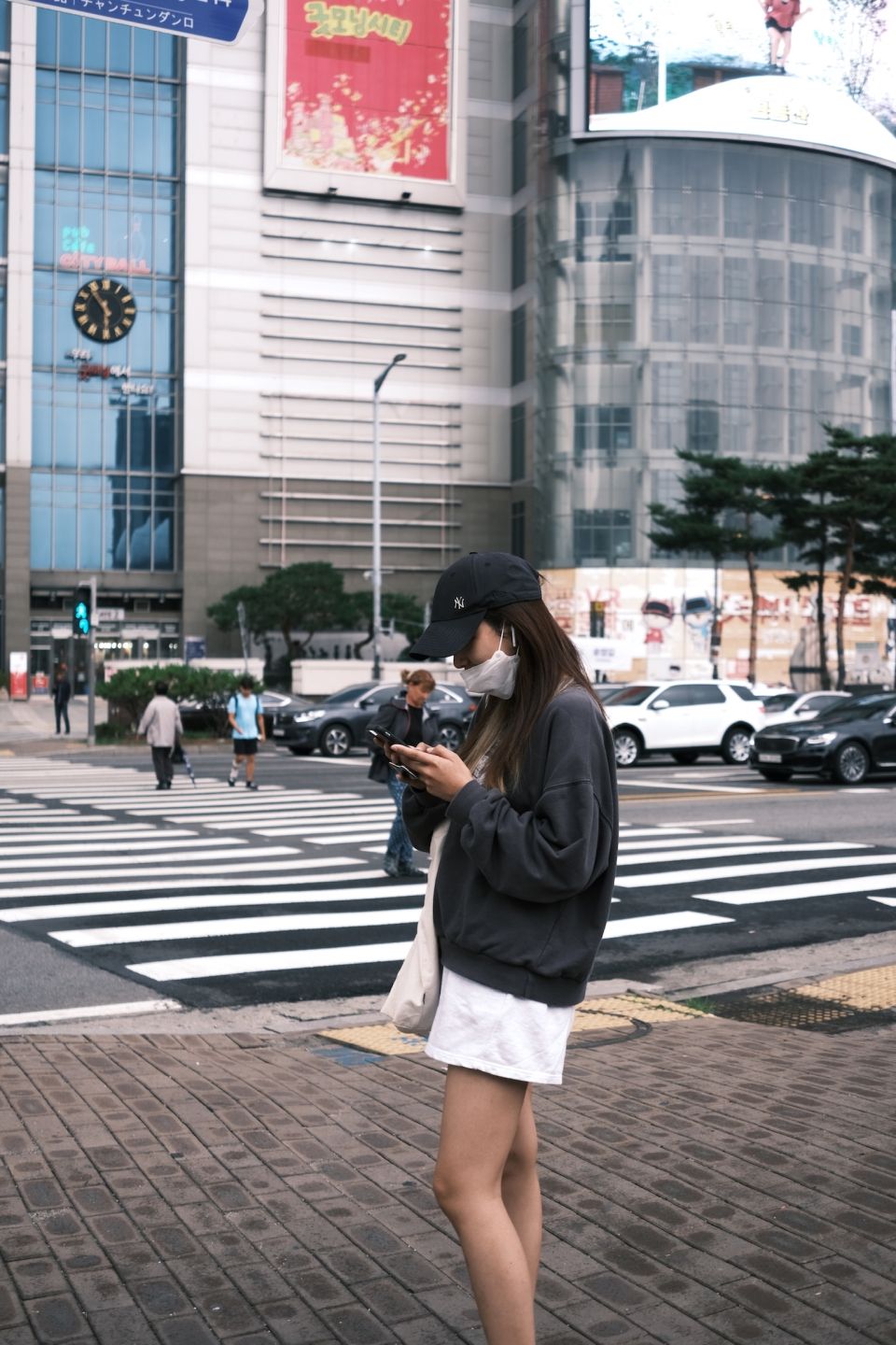 Photo for blog post Student takeover: Shooting on the  Seoul Streets by 진지성 (Zach)