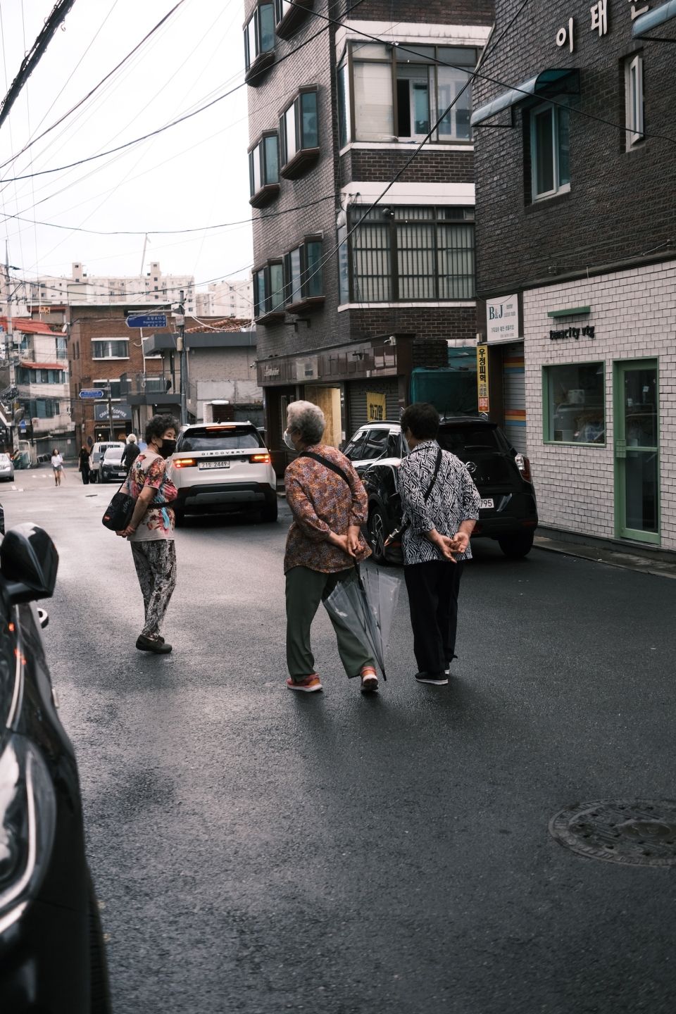 Photo for blog post Student takeover: Shooting on the  Seoul Streets by 진지성 (Zach)