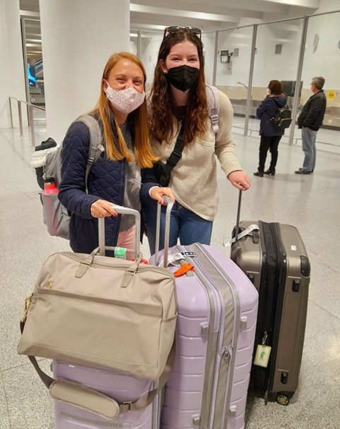 study abroad students arriving at the seville airport