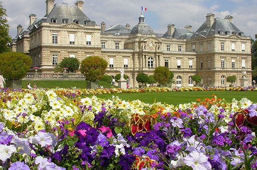 famous building in paris france