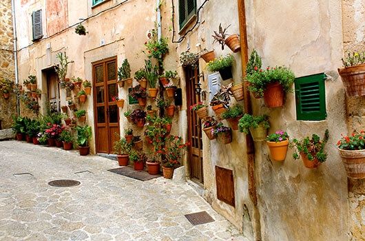 side street in palma de mallorca