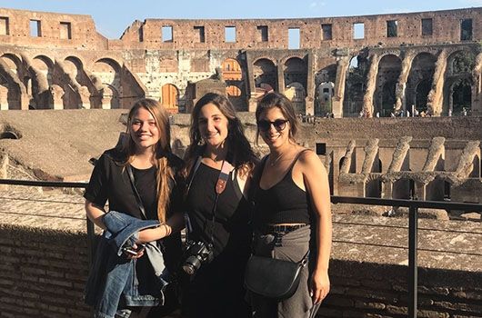 study abroad excursion at the colosseum in rome
