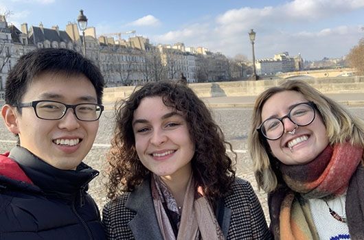 cultural excursion in paris with study abroad students