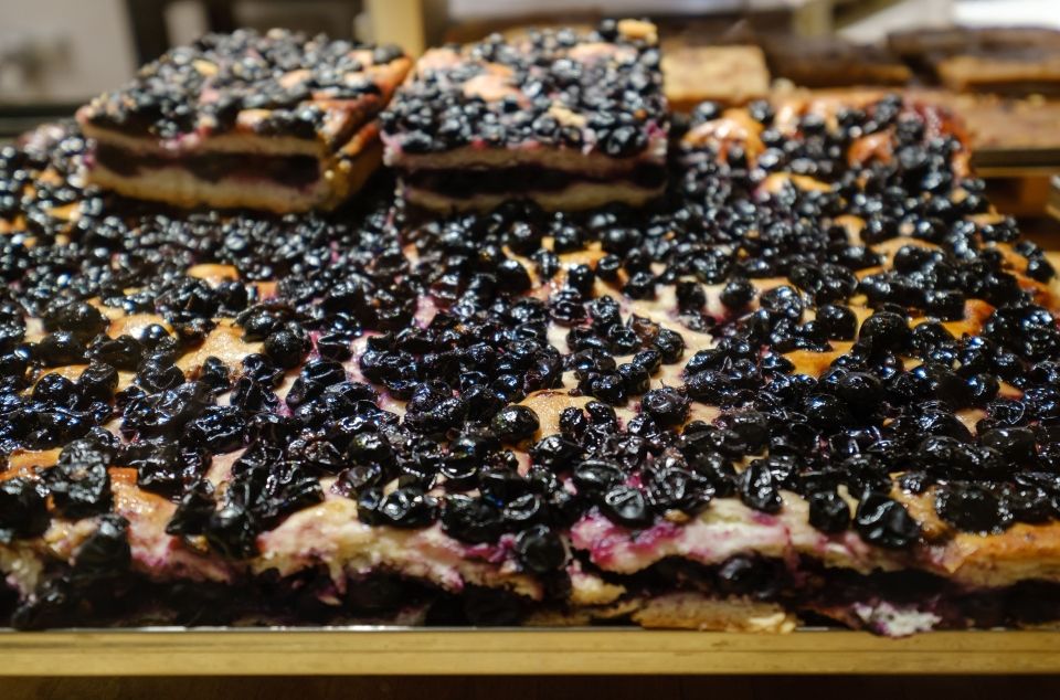 Schiacciata all'uva (Italian sweet bread with smashed grapes)