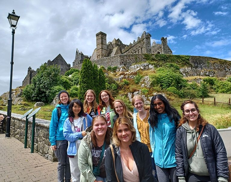 students visit castle in ireland