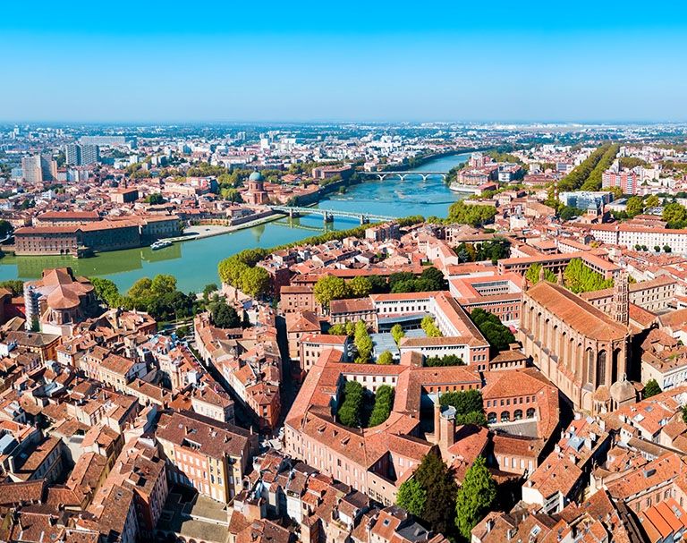 cityscape of toulouse france