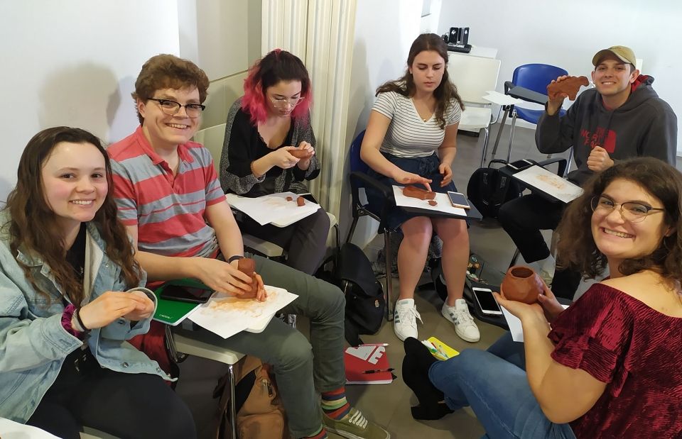alicante students abroad learning classroom
