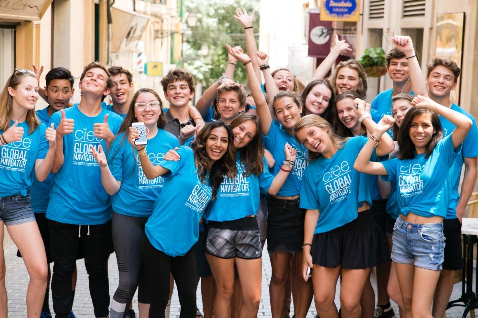 Group shot of high school students wearing CIEE T-shirts