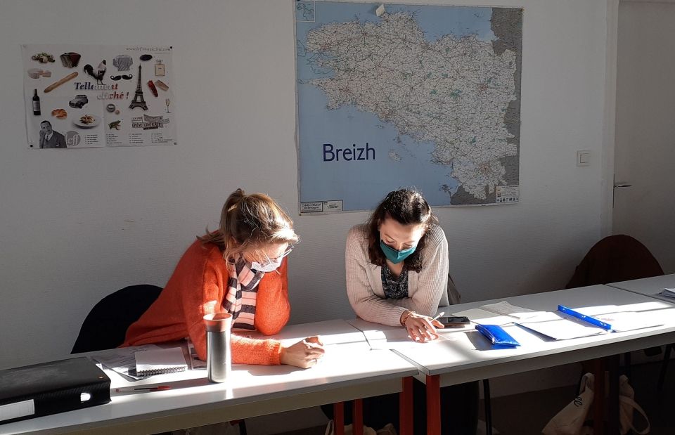 french language tutor session abroad