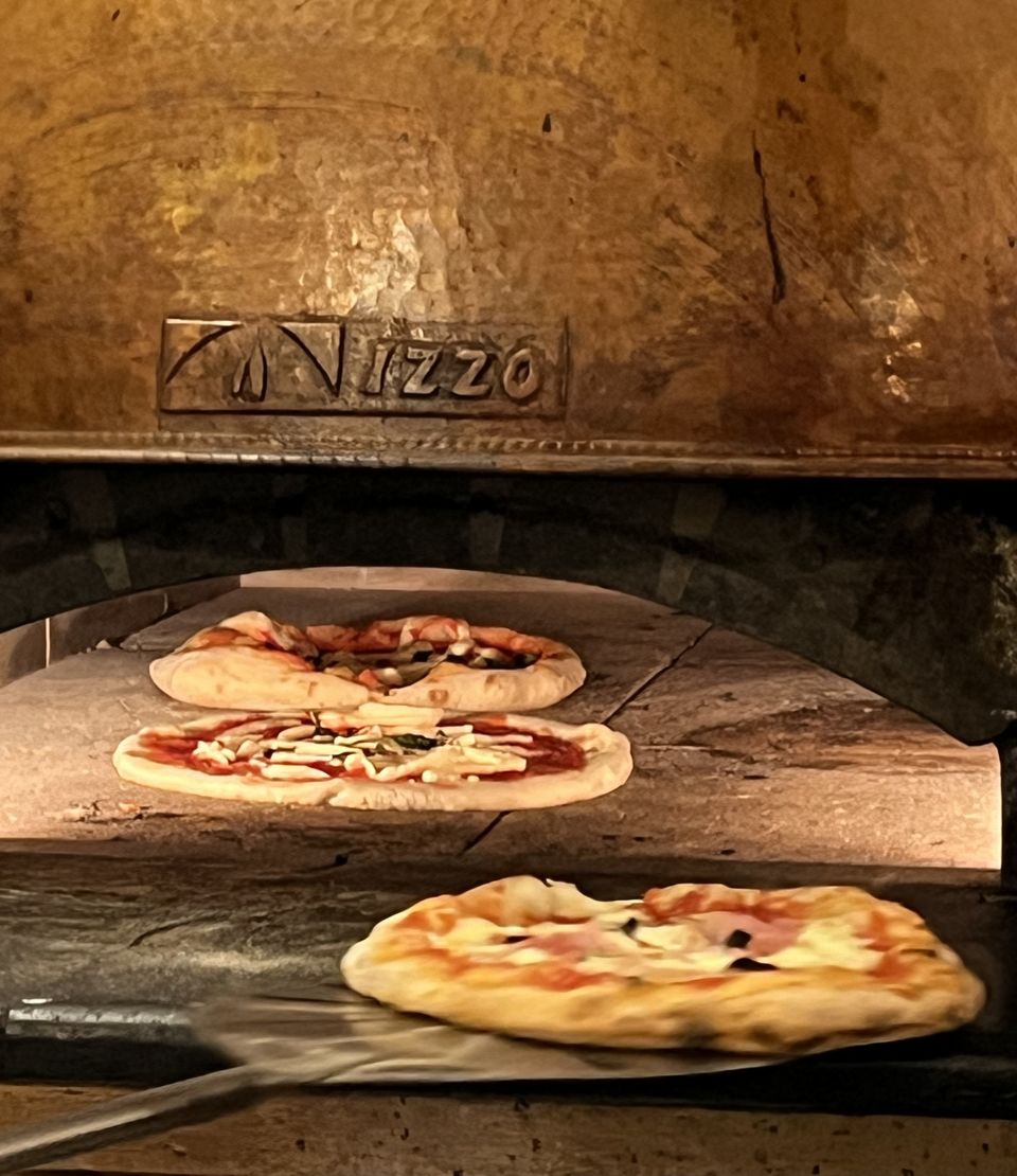 pizza pizza