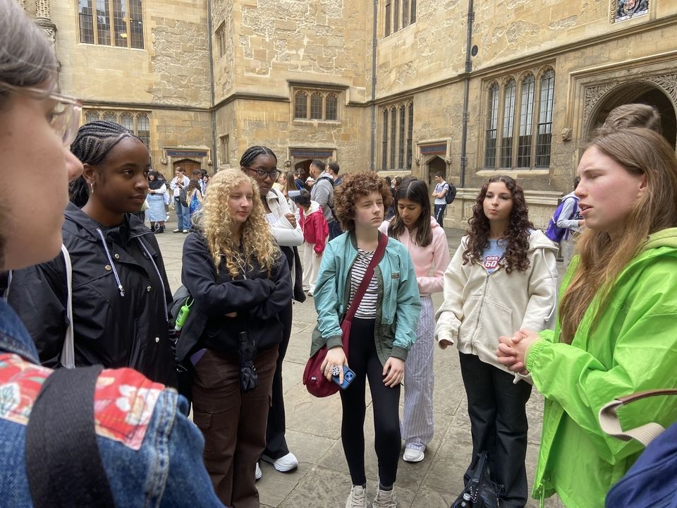 Discussing the Bodlean Library