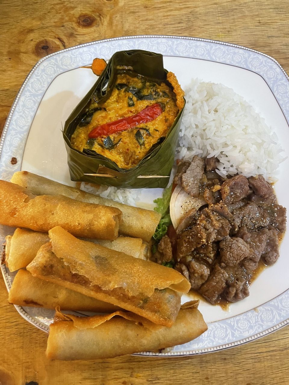 Nary's Kitchen Food